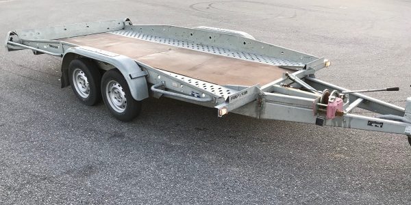 Begagnad Fogelsta biltrailer 1350