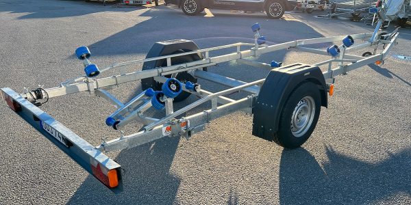 Begagnad Neptun båttrailer 1300